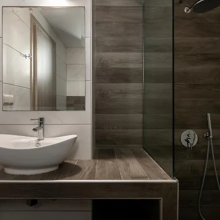 Almare Seaside & - Sithonia 公寓式酒店