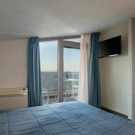 Almare Seaside & - Sithonia 4*