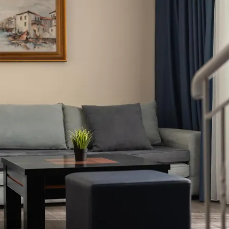 Almare Seaside & - Sithonia 公寓式酒店 4*