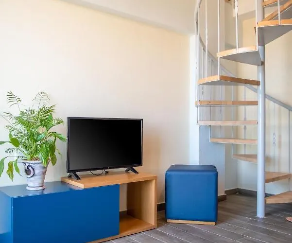 Almare Seaside & - Sithonia Hotel de apartamente