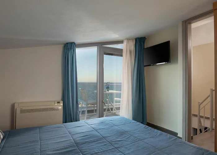 Almare Seaside & - Sithonia 4*